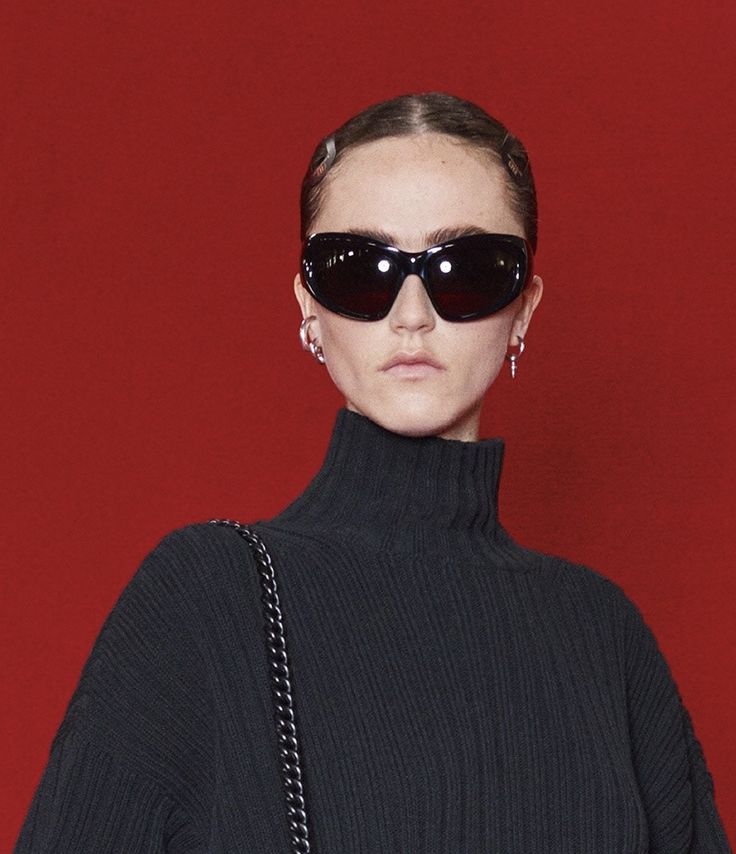 Balenciaga Glasses, Balenciaga Aesthetic, Glasses Outfit, Balenciaga Eyewear, Balenciaga Spring, Balenciaga Style, Demna Gvasalia, Balenciaga Sunglasses, Closet Organizer