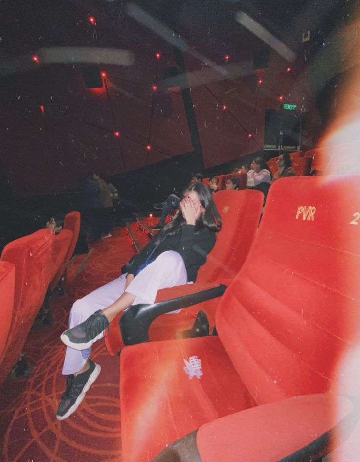 Cinema hall aesthetic picture Movies Pics Aesthetic, Pictures In Movie Theatre, Poses In Theatre, Cinema Hall Aesthetic Snap, Movie Theater Photoshoot With Friends, Movie Poses Ideas, Theater Couple Aesthetic, Theatre Aesthetic Instagram Story, Movie Pics Aesthetic