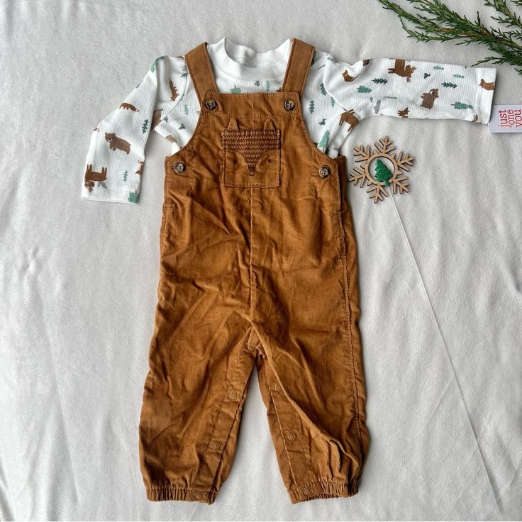 New Carter's Just One You Baby Boys' Animal Print Top & Overalls Set - Brown/Cream Size: 9 Months Color: Brown/ White Brand New With Tags!! Here's An Adorable 2-Piece Overall Set For Baby Boy From Carter's Just One You That Meets Your Needs For Functionality While Also Making Sure Your Little Mini Is Warm & Styled Perfectly For Outings. Features: Adjustable Straps And Snaps Along Overall Legs For Seamless Diaper Changes! Matching Long-Sleeve Waffle Knit Fabric With Cute All-Over Bear, Moose, And Casual Cotton Set For First Birthday, Cute Brown Cotton Set, Playful Brown Cotton Sets, Carters Baby Girl Clothes, Mix Baby Girl, Dinosaur Outfit, Corduroy Overalls, Carters Baby Boys, Baby Bundles