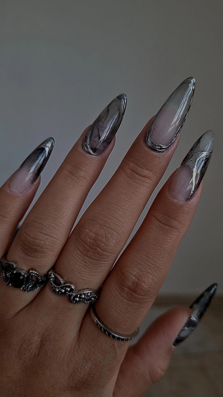 Nails negro Smoky Nails Tutorial, Uñas Ideas, Gray Nails, Nail Art Designs Videos, Ideas Nails, Nail Tutorials, Nails Designs, Art Designs, Nail Art Designs