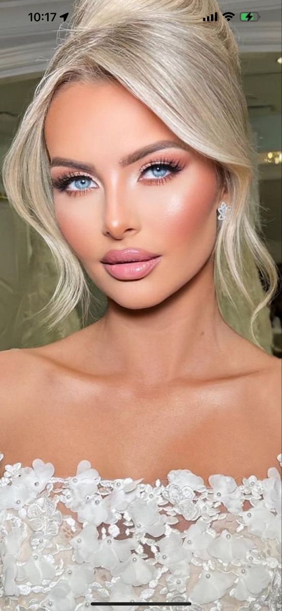 Wedding Makeup Blonde, Bridal Makeup For Blue Eyes, Bridal Makeup For Blondes, Glam Bride Makeup, Wedding Makeup For Blue Eyes, Wedding Makeup Blue, Glam Wedding Makeup, Makeup Pengantin, Bridesmaid Hair Makeup