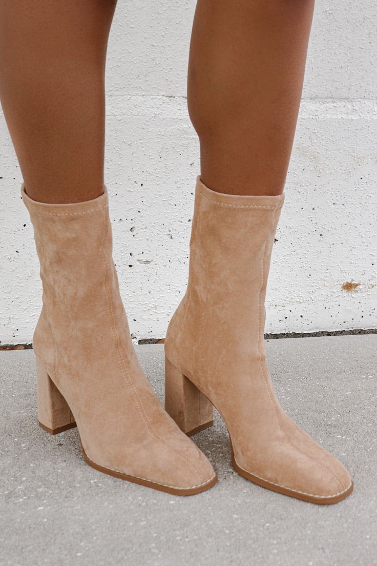 Fall Clothing Essentials, Neutral Boots, 2023 Clothes, Light Brown Boots, Thanksgiving 2023, Fav Products, Sock Style, Fall Closet, Fall 24