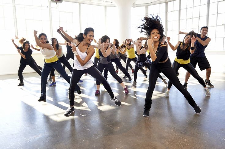 a group of people in a dance class