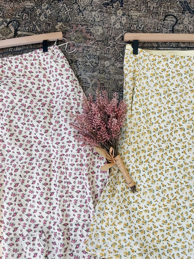 Details: Skirt features floral print, maxi length, satin waistband detail and hidden zipper. 100% Polyester Hand wash cold Color: Yellow Floral True to size Model is wearing a size small Measurements:Measurements are approximate Small: Bust 32-34” | Waist 25-26” | Hips 38-39"Medium: Bust 35-36" | Waist 27-28” | Hips 40-41"Large: Bust 38-40" | Waist 29-30”| Hips 42-44" Daisy Skirt, Sports Romance, Book Of The Month, Floral Print Maxi, Fantasy Romance, Contemporary Romances, Classic Books, Large Bust, Book Accessories