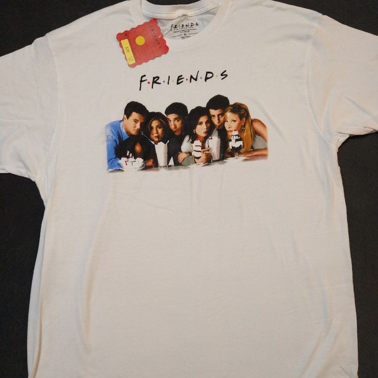 Brand New With Tags Short Sleeve Crewneck T-Shirt Friends Central Perk Coffee, Tv Show Logos, Friends Shirts, Coffee Graphic Tee, Cafe Black, Vintage Friends, Gingham Jacket, Christmas Tee Shirts, Friends Tv Series