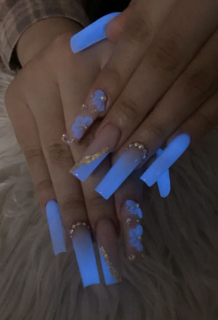 Glowing Nails Acrylic, Acrylic Nail Designs Glow In The Dark, Long Square Acrylic Nails Glow In The Dark, Short Square Nails Design Ideas Blue, Extra Birthday Nails Acrylic, Glow And The Dark Nails, Nail Ideas Glow In The Dark, Short Acrylic Nails Glow In The Dark, Cute Glow In The Dark Nails