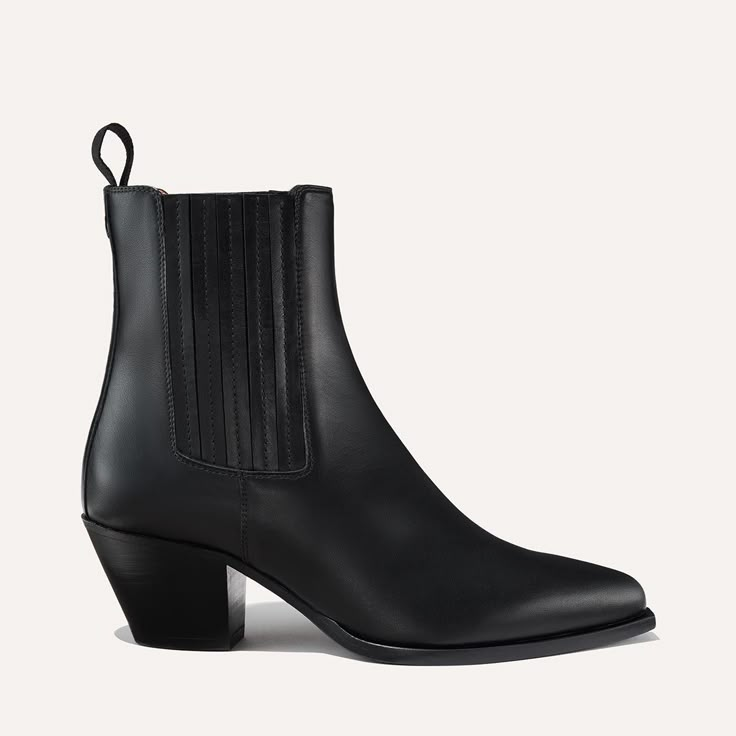 Open-air style meets downtown cool. With subtle nods to Western styles—from its squared-off welt to its angular heel—this boot makes every look feel adventurous. Chelsea Boots Men Outfit, Boots Men Outfit, Modern Shoes, Chelsea Boots Men, Western Boot, Kinds Of Shoes, Comfortable Heels, 5 Inch Heels, Cool Boots