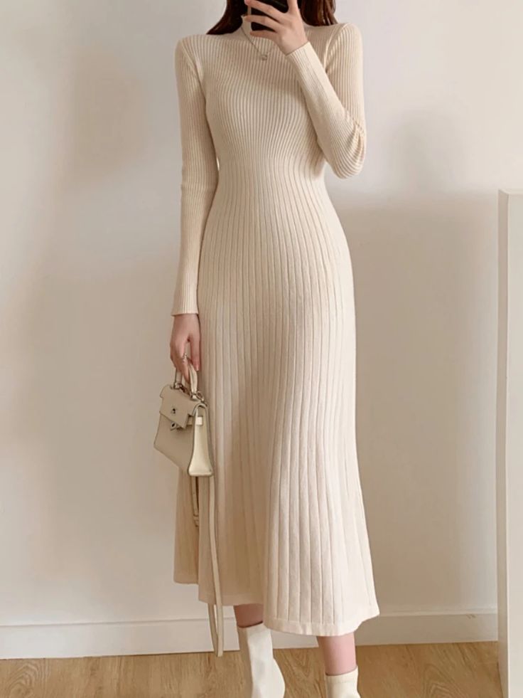 Product DescriptionEco-chic Knit Sweater Dress: Effortlessly elegant for parties. Sustainable style with a slim silhouette. Stay warm, look fabulous, feel good. Knee Length Sweater, Party Midi Dress, Chique Outfit, Midi Dress For Women, Dresses Ladies, How To Fold Sleeves, Sweater Dresses, Long Sleeve Knit Dress, Midi Dress Party