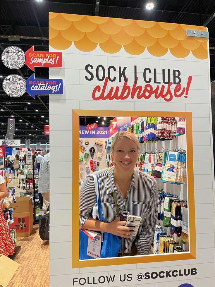 People engaging with Sock Club's trade show booth and custom socks Trade Show Games Ideas, Trade Show Ideas, Branded Socks, Trade Show Booth Ideas, Show Booth Ideas, Tradeshow Giveaways, Trade Show Giveaways, Trade Show Booth, Personalized Socks