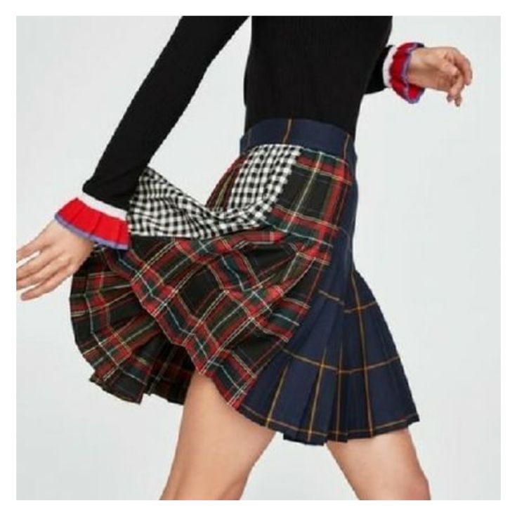 Zara Woman Tartan Gingham Plaid Box Pleat Mini Skirt With Side Zipper Closure Pictures Taken Of Aprox Measurements Plaid Mini Skirts, Harajuku Skirt, Check Mini Skirt, Skirts Women, England Style, A Line Shorts, England Fashion, Skirt Vintage, Plaid Mini Skirt