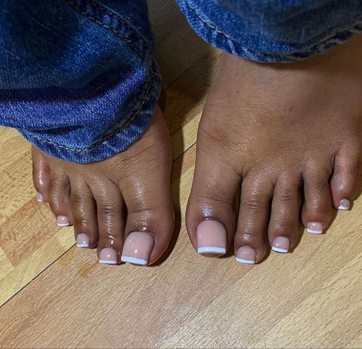 Acrylic Toes Black Women, French Tip Toenails, Acrylic Toes Ideas, Short Baddie Nails, French Tip Toe Nails, French Toe Nails, French Tip Toes, French Toes, Nails Collection