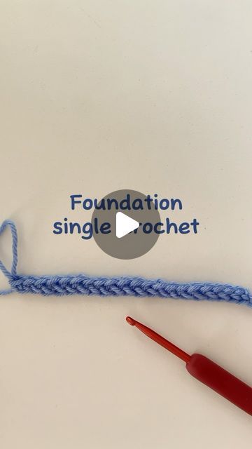 a crochet hook and needle with the words foundation single crochet