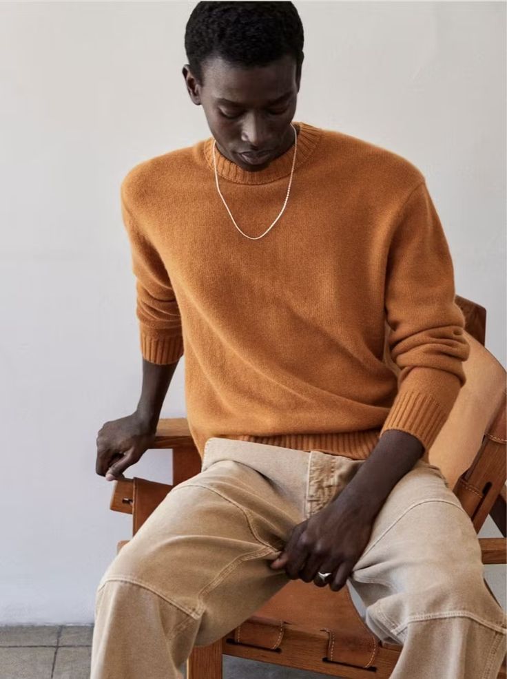 CASHMERE CREWNECK SWEATER RUST Frame Store, Knit Sweaters, Sweater Design, Soft Hands, Crewneck Sweater, Crew Neck Sweater, Peanut, Knitted Sweaters, Rust