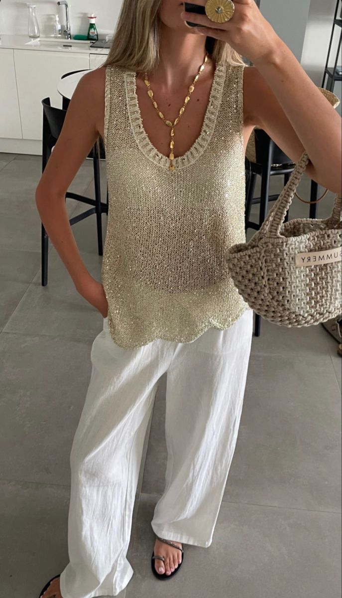 Nyc Daytime Outfits Summer, Spain Summer Style, Ibiza 2024 Outfits, Cape Cod Outfit Aesthetic, Look Boho Chic, Ibiza Style, Europe Outfits, Mode Inspo, Looks Style