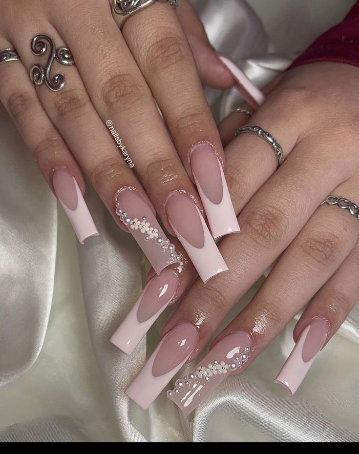 Nails Art Simple, Easy Nail Art Tutorial, Nail Art 2022, Design Nails Art, Nail Art Aesthetic, Nail Art Trendy, Nail Art 2023, Quinceanera Nails, Amazing Nail Art