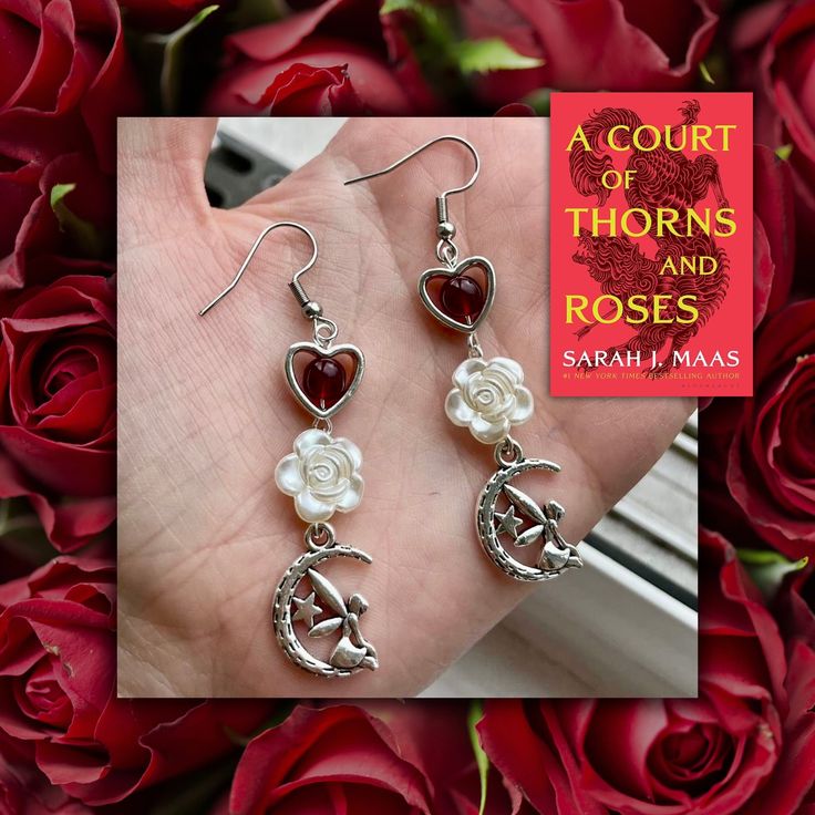 If you’re a romantasy fan, these earrings are perfect for you! They are inspired by the A Court of Thorns and Roses books by Sarah J Maas! Available on my etsy and depop #earrings #handmadeearrings #handmadejewellery #jewellery #jewelry #aussie #australia #brisbane #smallbusiness #fashion #instagram #sarahjmaas #acotar #acourtofthornsandroses #romantasy #fantasy Roses Crochet, Roses Jewelry, Bead Frames, Roses Book, Fairy Charms, Court Of Thorns And Roses, Metal Heart, Sarah J Maas, Jewellery Gift