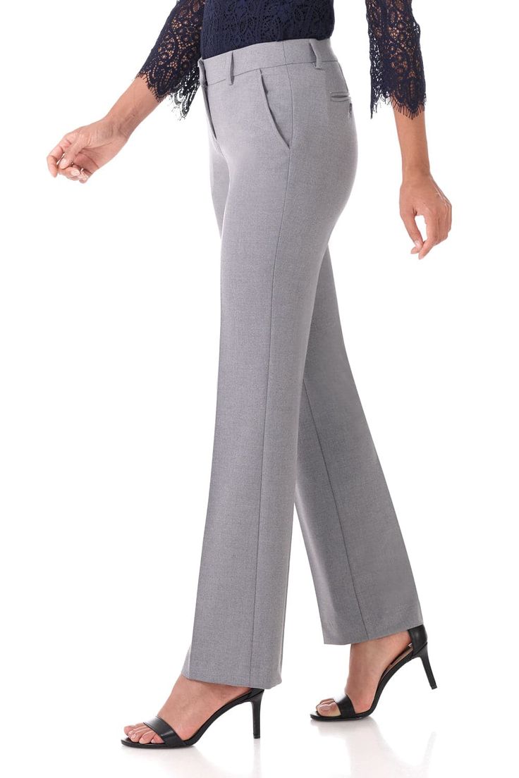 Have you ever thought “I should have worn something else… I’m so uncomfortable right now” during a job meeting? These days are over. These business casual pants are made of a very stretchable fabric and feature functional pockets so you can wear them 24/7 and always feel good. Once you try them on, you will never want to go back to boring and stiff work pants. Zipper closure with hidden hook and bar closure Dryer-friendly Liberty fabric Real front pockets that need to be gently pulled apart befo Dress Pants Outfits, Business Casual Pants, Trouser Dress, Straight Leg Dress Pants, Pencil Dresses, Bolero Dress, Liberty Fabric, Straight Leg Trousers, Womens Dress Pants