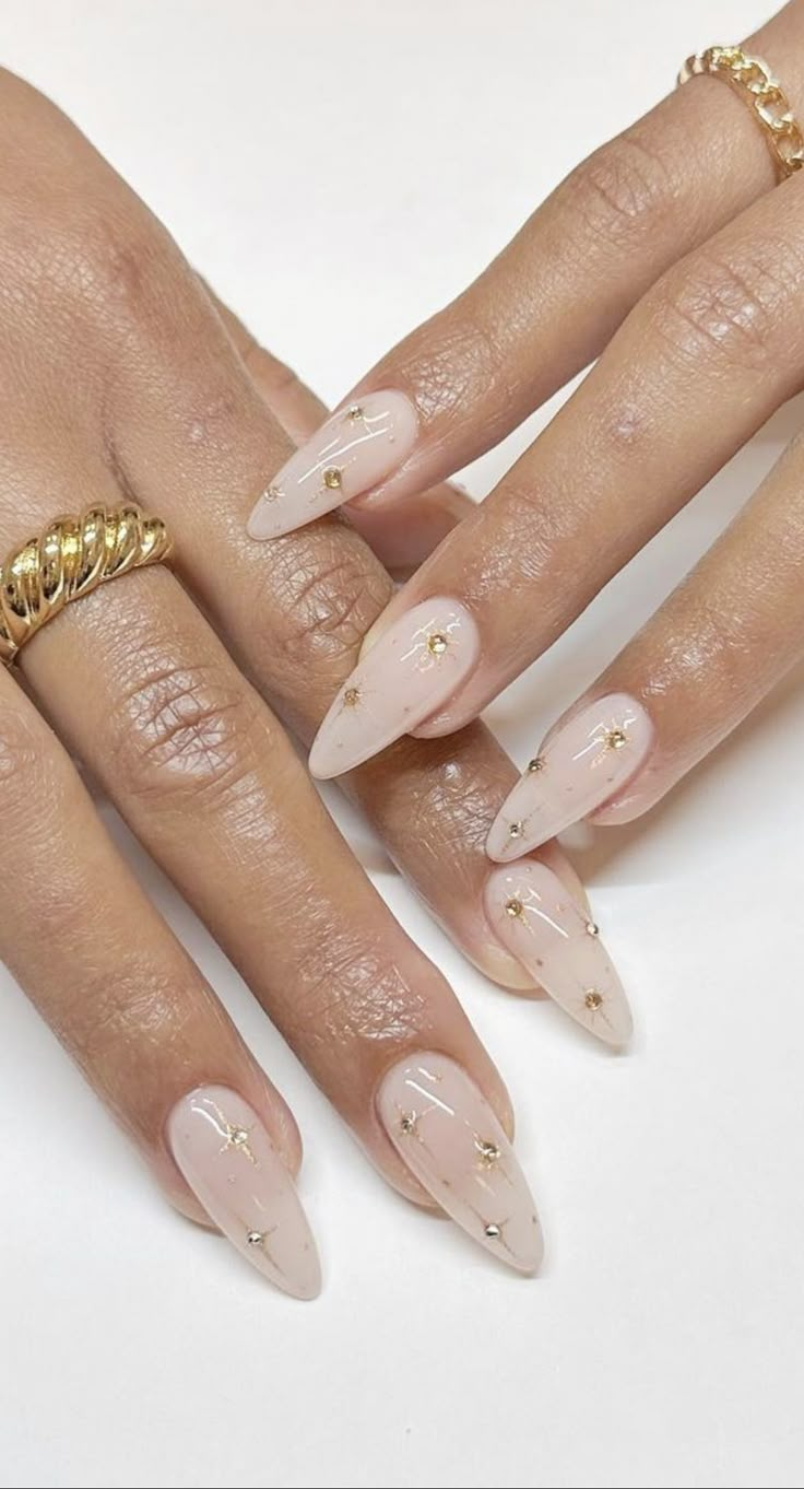 Medium Oval Nails Designs, Medium Oval Nails, Medium Stiletto Nails, Medium Stiletto, Molde F1, Stilleto Nails Designs, Sleigh Bells, Work Nails, Blush Nails