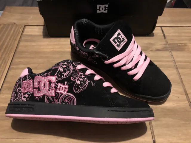 Vintage Dc Shoes, Dc Shoes Aesthetic, Dc Shoes Outfit, Pink Dc Shoes, Tenis Dc, Dc Skate Shoes, Dr Shoes, Pretty Shoes Sneakers, 2024 Style