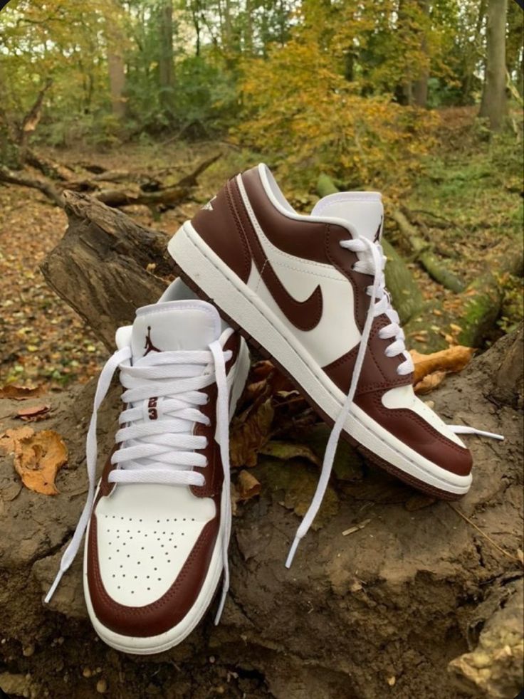 Brown Jordans Sneakers, Air Jordans Brown, Brown Jordan 1 Outfit, Air Jordan Brown, Jordan 1 Low Bronze Eclipse, Nike Shoes Brown, Brown Jordans, Baddie Sneakers, Brown Jordan 1