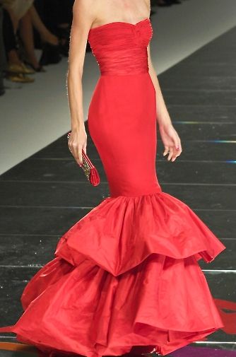 Grown Dress, Sons Wedding, Future Planning, Exquisite Dresses, Red Theme, Red Gown, Glamour Dress, Looks Chic, Effortless Elegance