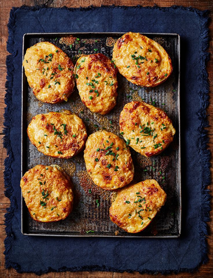 some food that is sitting on a tray