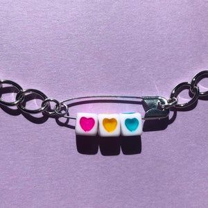 Pansexual Jewelry, Egirl Jewelry, Gay Jewelry, Safety Pin Necklace, Pan Pride, Diy Kandi Bracelets, Pin Necklace, Diy Kandi, Pride Jewellery