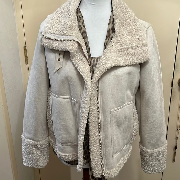 Beautiful Cream Color Moto Jacket. Fully Lined With Sherpa. Has Deep Pockets On Outside. Casual Cream Biker Jacket For Winter, Sherpa Moto Jacket, Moto Jacket, Cream Color, Ann Taylor, Jackets & Coats, Jackets For Women, Size 10, Cream