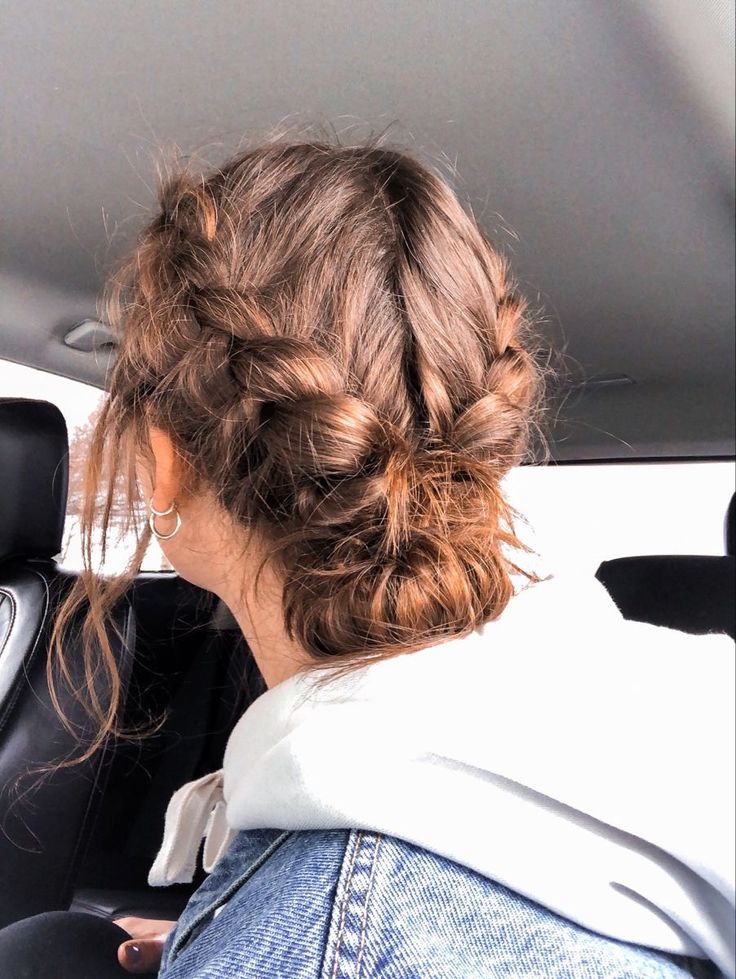 Hair Inspo Style Braids, Medium Hair Braid Style, Hair Braided Into Bun, Hairstyles For Estheticians, Hairstyles For Curly Hair Updo Everyday, Cute Hairstyles For Hoco Up, Braiding Hairstyles For Long Hair, Fair Showing Hairstyles, Hair Styles For Burnett