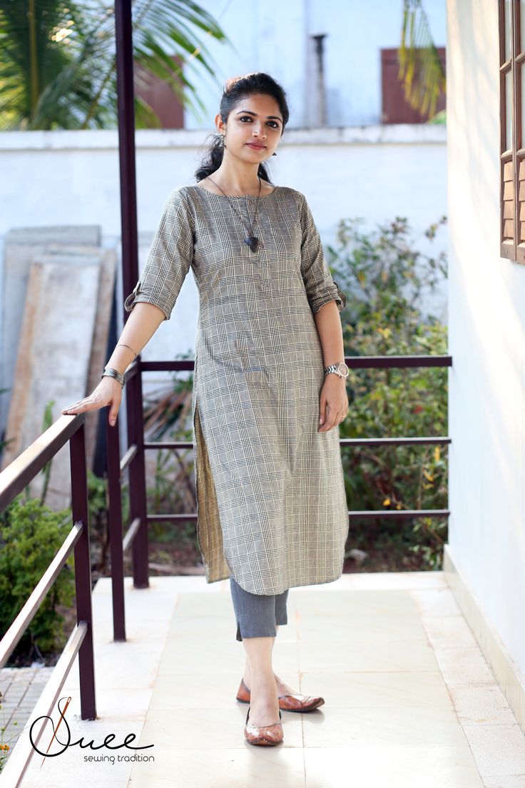 Handloom Check Boat Neck Kurti #suee #sewingtradition #handloom #kannurhandloom #acidfree #cotton #boatneck #trendy #colour guarantee #cashback #half sleeve #kerala #india #ethnic #daily wear #office wear #casual wear Indian Kurti Designs, Churidar Designs, Simple Kurta Designs, Designer Kurti Patterns, Gaun Fashion, Simple Kurti Designs, Salwar Designs, Kurti Designs Latest, Long Kurti Designs