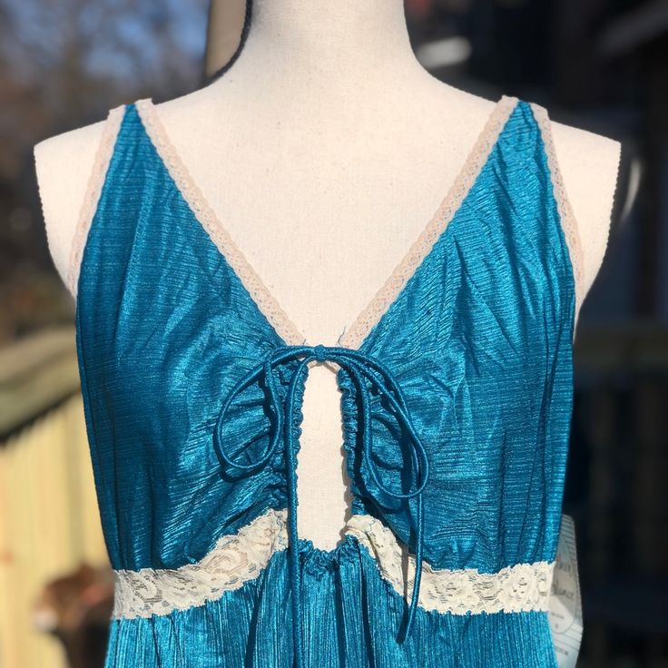 70’s Vintage Night Gown With Tags Attached! Blue V-neck Nightgown For Beach, Blue Sleeveless Maxi Dress For Loungewear, Blue V-neck Party Sleepwear, Blue Maxi Dress For Spring Loungewear, Vintage Maxi Dress For Summer Loungewear, Blue V-neck Nightgown For Spring, Retro Bedtime Dresses For Summer, Retro Summer Bedtime Dress, Bohemian Blue Sleepwear For Spring