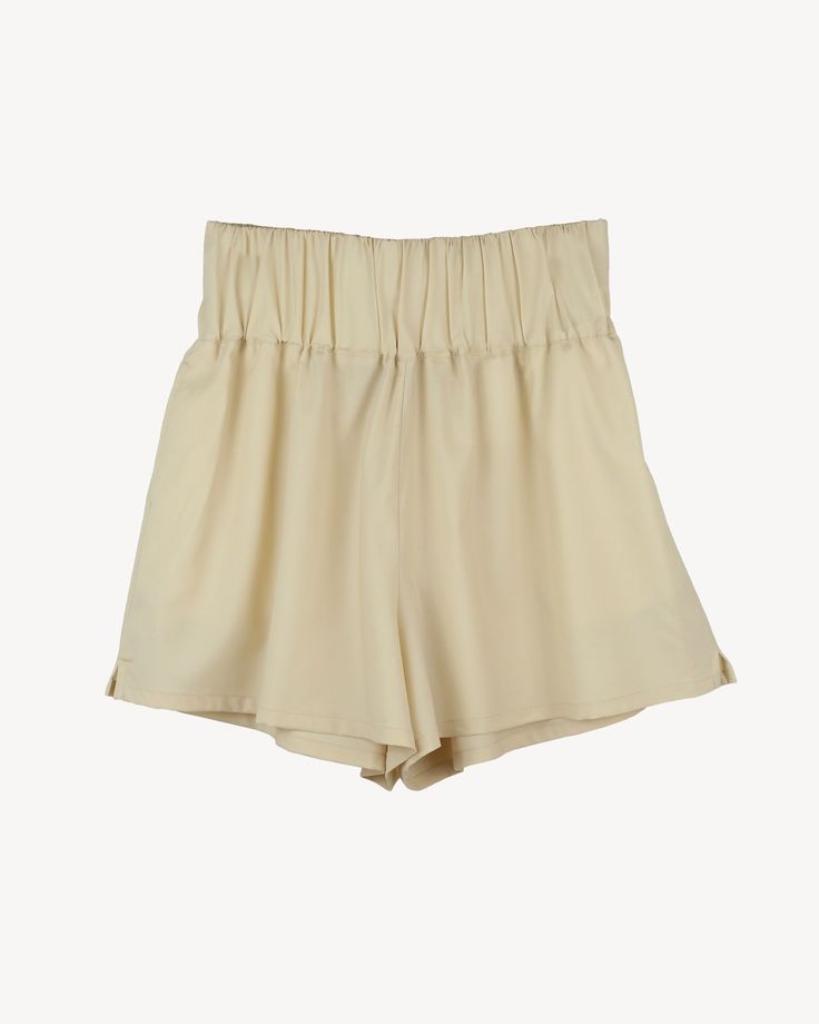 Shorts LUNA (7279060844742) Casual Bottoms With Gathered Waist For Day Out, Gathered Waist Bottoms For Summer, Chic High-waisted Solid Color Shorts, Chic Bottoms With Gathered Waist, Short Length, Chic High-waisted Shorts In Solid Color, Summer Bottoms With Elastic Fitted Waistband, Casual Summer Bottoms With Fitted Waist, Wide Leg Bottoms With Elastic Waistband For Daywear, Spring Bottoms With Gathered High Waist