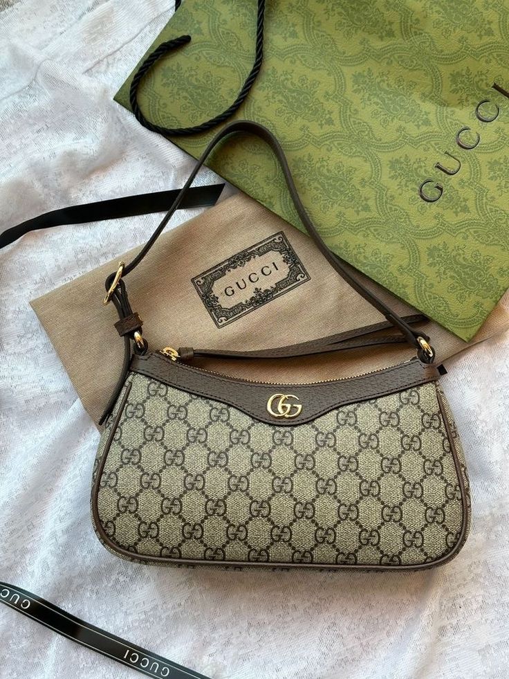 Gucci Ophidia Bag Outfit, Luxury Bags Collection, Handbag Essentials, Bag Obsession, Gucci Ophidia, Girly Bags, Fancy Bags, Small Handbag, Pretty Bags