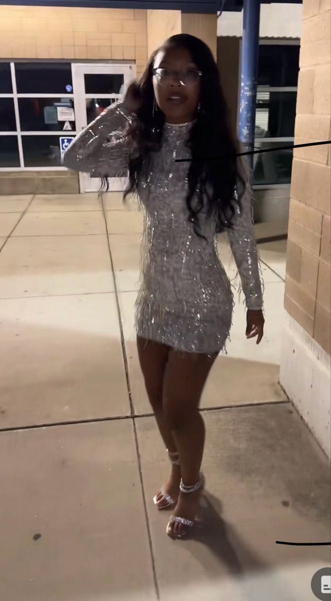 Silver Hoco Dresses Black Women, Sparkly Sweet 16 Dresses, 16th Birthday Outfit Winter, 8th Grade Hoco Dresses, Silver Homecoming Dresses Black Women, Sweet 16 Second Outfit, Sweet 16 Silver Dress, Awards Day Outfit, 16th Birthday Outfits Black Women