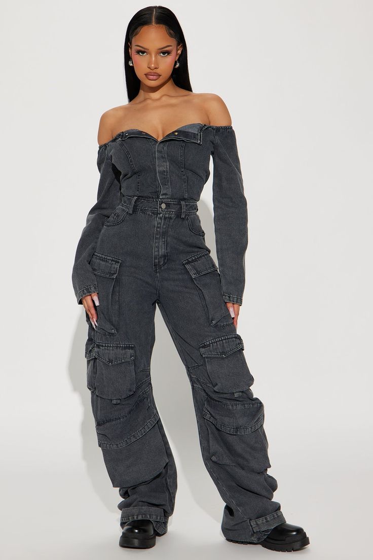 Feels Like This Denim Jumpsuit - Black Wash Tomboy Birthday Outfits, Overalls Outfit Black Women, Black Denim Jumpsuit Outfit, Denim Jumpsuit Outfit Fall, Jumpsuit Outfit Plus Size, Birthday Outfits Baddie, Denim On Denim Outfit Black Women, Cute Birthday Outfits Black Women, Cute Jumpsuit Outfits