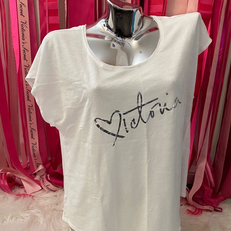 Victoria’s Secret White Short Sleeve Victoria Tee Shirt Size Medium New Never Worn Without Tags White Short, Shirt Color, Victoria’s Secret, White Shorts, Tee Shirt, Colorful Shirts, Victoria's Secret, Color White, Tee Shirts