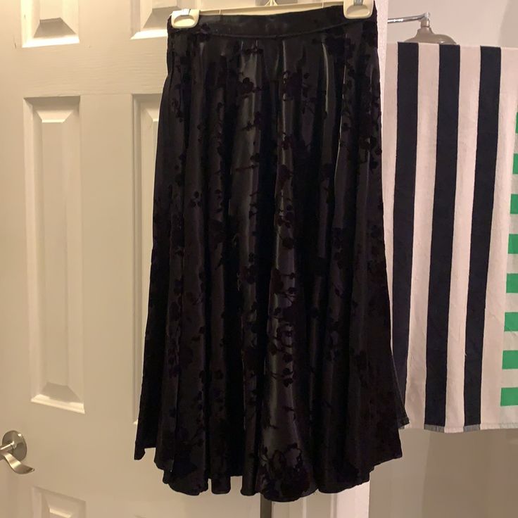 Nwot Black Circle Skirt Embroidered With Black Velvet Flowers By Adela Designs, Size 8. This Really Is Such A Stunning Skirt! So Bummed I Was Never Able To Fit In It :..( Measurements Flat: Waist: 13” Length: 28” Elegant Embroidered Black Bottoms, Elegant Black Embroidered Bottoms, Embroidered Black Evening Skirt, Black Embroidered Evening Skirt, Embroidered Black Skirt For Evening, Embroidered Black Long Skirt, Black Embroidered Long Skirt, Embroidered Long Black Skirt, Embroidered Black Party Bottoms