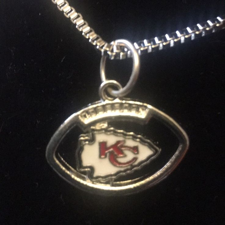 Perfect For Any Fan! Really Nice Kansas City Chief’s Charm Necklace On A 16” Chain. New. Gold Tassel Necklace, Gold Link Necklace, Beaded Collar Necklace, Nfl Kansas City Chiefs, S Necklace, Solid Gold Necklace, Pave Pendant, Silver Dragon, Charm Pendant Necklace