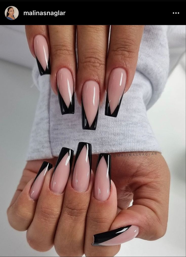 Black French Long Nails, Black V Tip Acrylic Nails, Black And Red Coffin Nail Ideas, Black French Tip Nails Ballerina, Coffin Extreme Nails, Black V Tip Nails, Black Tip Coffin Nails, Black French Coffin Nails, Ballerina Nails Black