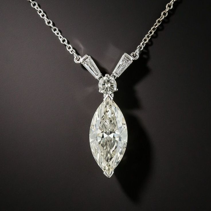 Marquise Cut Diamond Engagement Rings, Beautiful Pendant Necklace, Diamond Pendants Designs, Marquise Shape Diamond, Wedding Ring Necklaces, Jewelry Styles, Ring Styles, Diamond Pendants, Shiny Objects