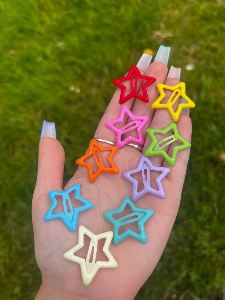 Stars glitter cute pastel star hair clips 90s 80s style weird wacky funky banana apple clips hair accessories  Pack of 8 mix of stars   Super cute! Great for a present or treat Will come in an organza gift bag! Funky Hair Clips, Decora Style Accessories, Neon Hair Accessories, How To Accessorize An Outfit, Kitsch Hair Accessories, Kidcore Accessories, Decora Kei Accessories, Funky Hair Accessories, Colorful Hair Clips