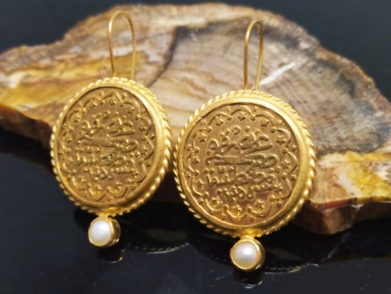 Check out this item in my Etsy shop https://www.etsy.com/listing/950690999/intaglio-ottoman-earrings-solid-silver-o 22k Gold Pearl Earrings For Festivals, 22k Gold Round Danglers For Gift, Intricate Design Danglers For Eid Gifts, Intricate Design Danglers For Eid, Eid Gift Danglers With Intricate Design, Intricate Design Round Pearl Earrings Gift, Gift Round Pearl Earrings With Intricate Design, Intricate Round Earrings For Eid, Round Earrings With Intricate Design For Eid