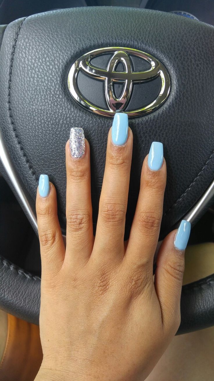 Baby Island blue & silver glitter Sky Blue Sparkle Nails, Cinderella Blue Nails For Prom, Sky Blue Nails With Glitter, Blue Acrylics With Glitter, Pale Blue Nails With Glitter, Nails Acrylic Blue Glitter, Blue With Silver Nails, Blue Nail Designs With Glitter, Blue With Glitter Nails