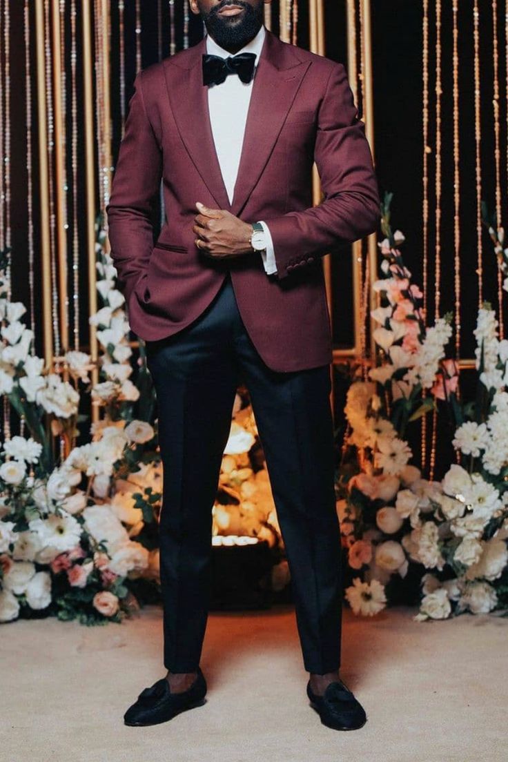 Black And Burgundy Suit, Maroon Coat Outfit, Burgundy Suit Wedding, Burgundy Suit Men, Maroon Tuxedo, Blue Outfit Men, Maroon Suit, Maroon Outfit, Burgundy Tuxedo