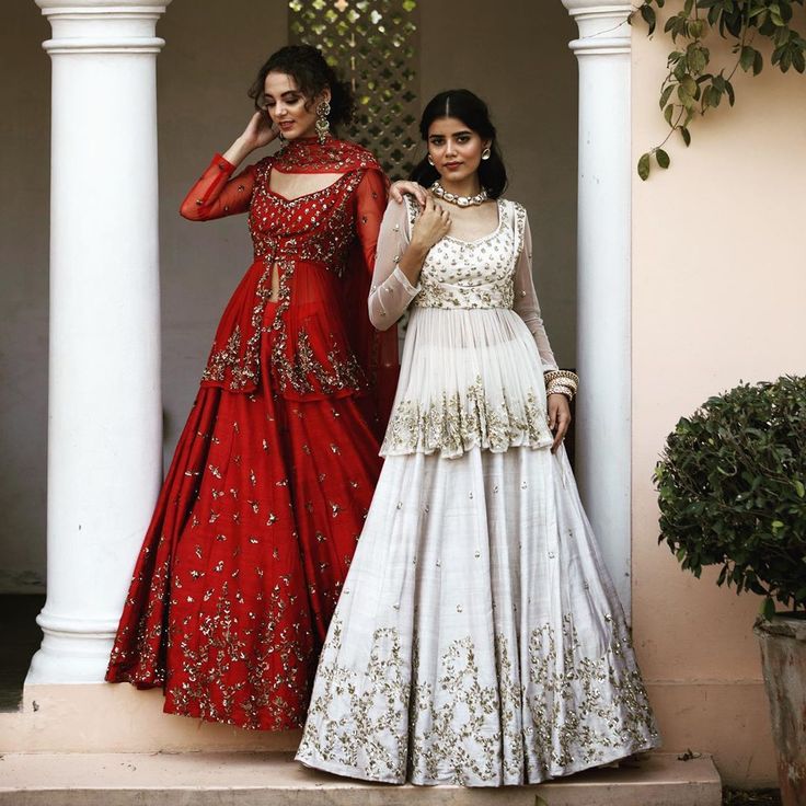 Peplum Blouses For Your Bridal Lehenga! Hauz Khas Village, Astha Narang, Peplum Top Outfits, Lehenga Top, Hauz Khas, Long Blouse Designs, Wedding Lehenga Designs, Traditional Blouse Designs, Lehenga Blouse Designs