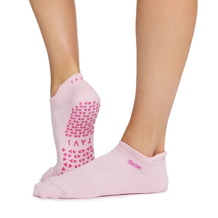 PILATES AND BARRE SOCKS by TAVI ACTIVE The limited Barbie x Tavi exclusive collaboration is here! A classic style tab back grip sock in fun pink-forward styles! Sporty yet elegant, these grip socks are well equipped to keep up with every workout. Offering a low-rise design with heel and ankle support, including an arch band for extra comfort. Crafted from soft, organic cotton means they're breathable and the non-slip grips to the sole make yoga, pilates and barre so much easier. Size Chart XS S Socks Design Ideas, Pink Exercise, Blue Q Socks, Club Pilates, Barre Socks, Tiny Room, Socks Design, Pilates Socks, Barbie Summer