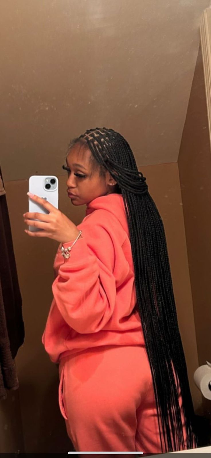 Super Long Box Braids, Hairstyle Weave Braids, Ex Small Knotless Braids, Styles To Put Your Knotless Braids In, Cute Small Knotless Braid Hairstyles, Long Full Knotless Braids, Hairstyles Idea Black Women, Small Braided Hairstyles For Black Women, Small Knotless Braids Hairstyles Long