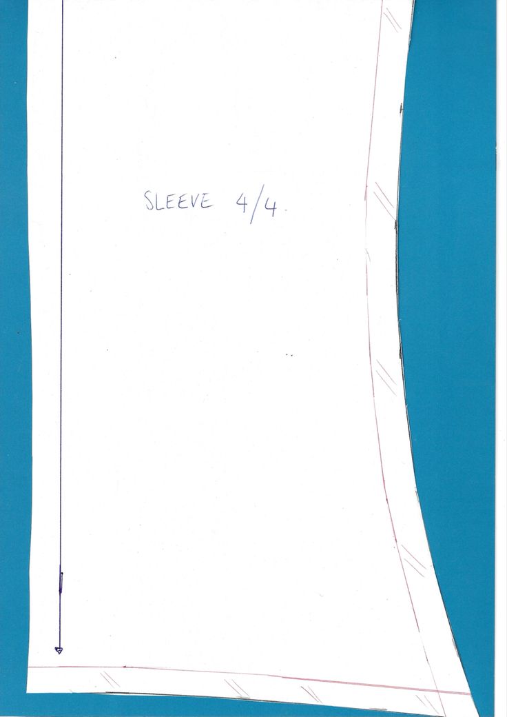 a piece of paper with the word sleeve 4 / 4 written on it in white ink