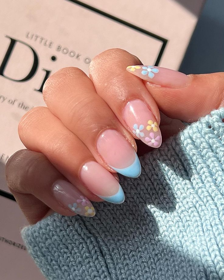 Nail Inspo Pastel, Nail Inspo Flower, Spring Nails Flowers, Spring Nail 2023, Nails Shorties, Spring Nails Aesthetic, Nail Art Coffin, Fairy Nail Art, Nails Daisy