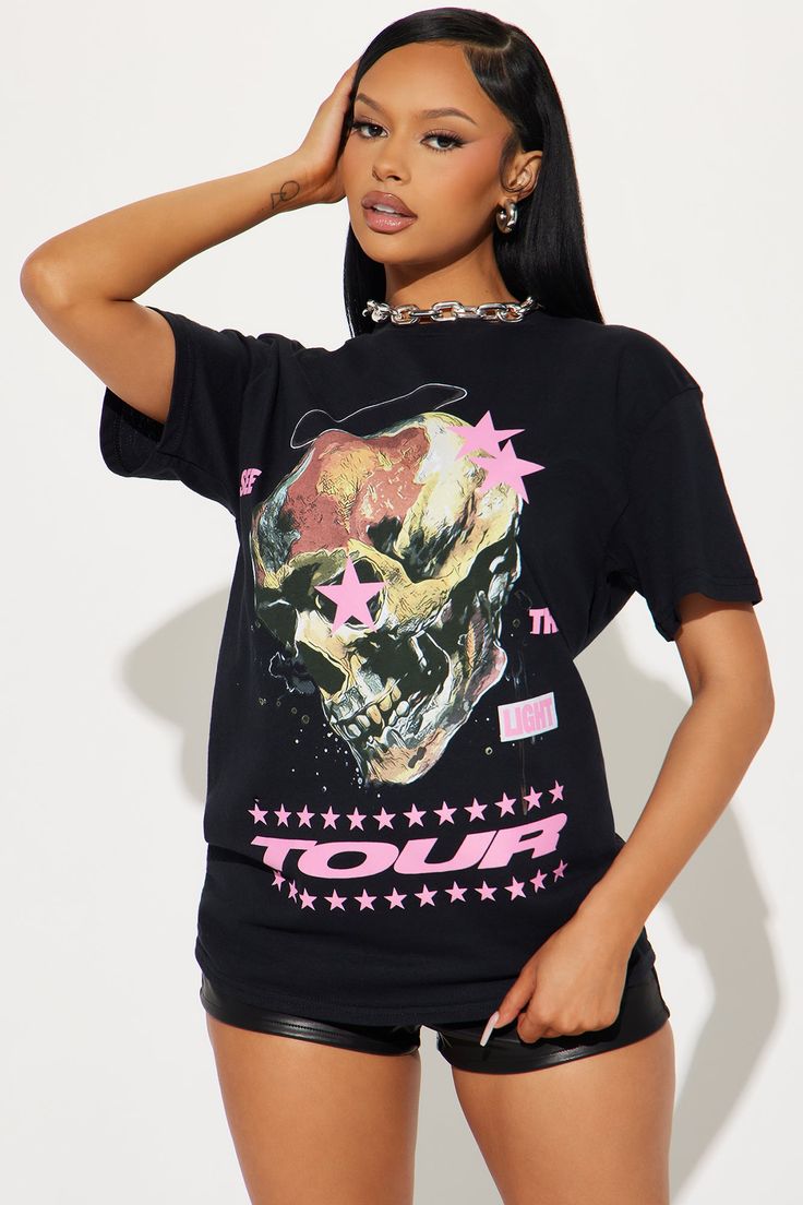 The Light Tour Skull Tee - Black | Fashion Nova, Screens Tops and Bottoms | Fashion Nova Egirl Clothing, Skull Tee Shirt, Skull Tee, Cute Comfy Outfits, Tee Shirt Print, Casual Street Style, Graphic Tees Women, Women's Casual, Comfy Outfits